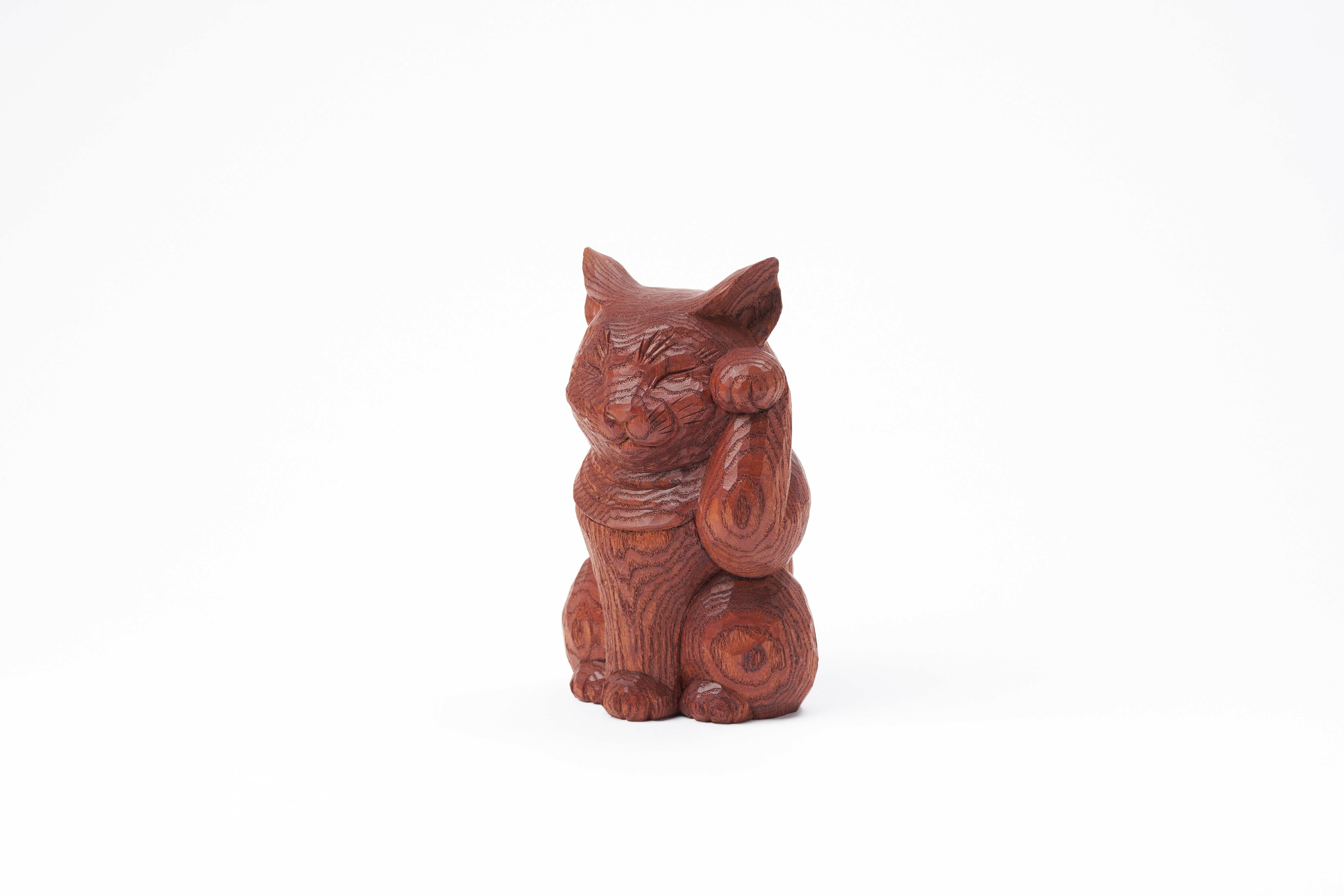 ひびきょう【井波彫刻】野中願児作 招き猫 桂材 ひびきょう様専用【井波彫刻】野中願児作 招き猫 桂材 - メルカリ