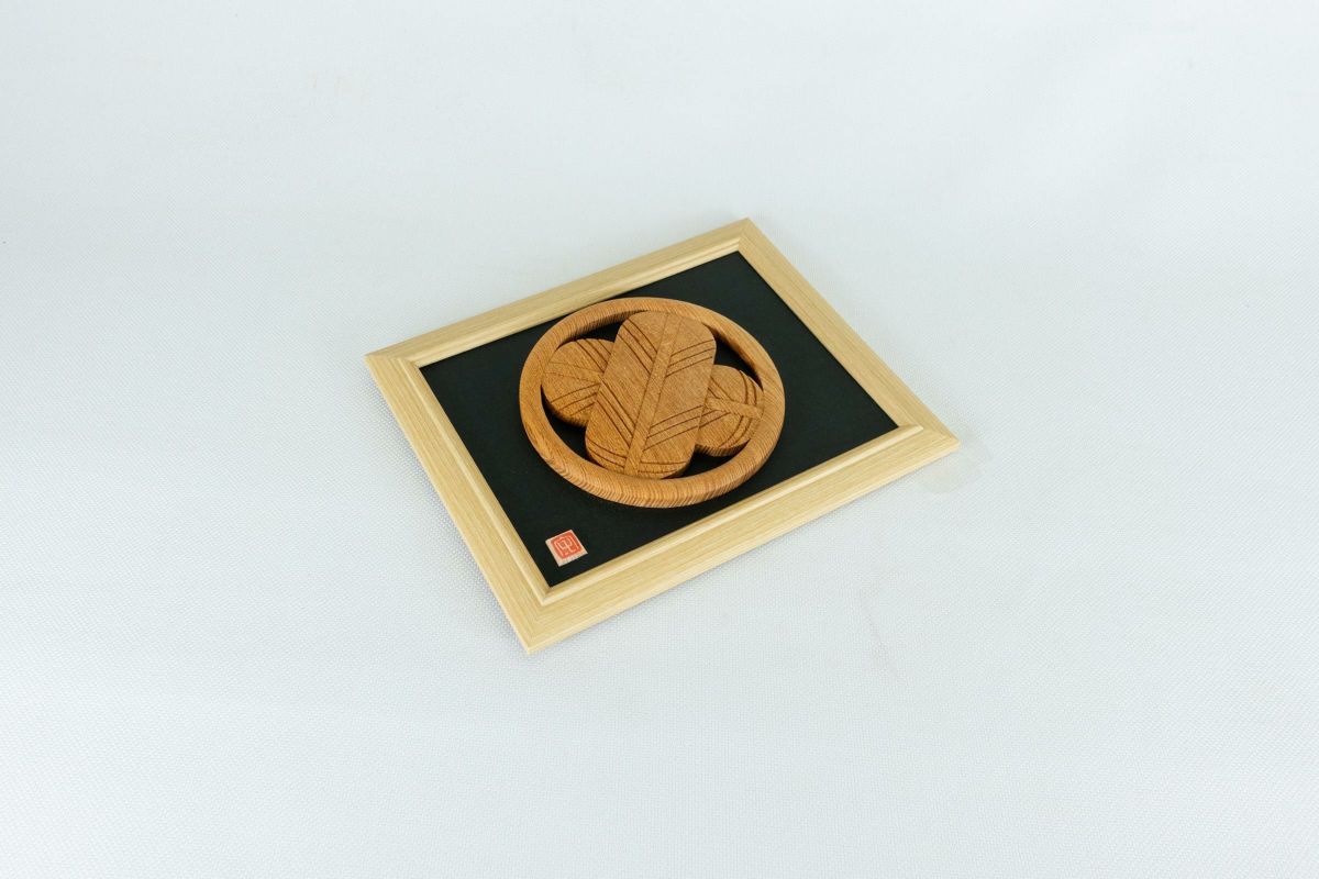 米田守_丸に鷹の羽