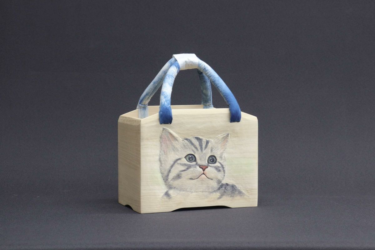 山根真由美_にゃん_表